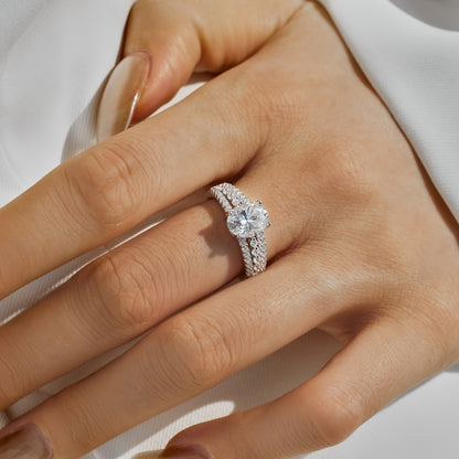 Oval Luxe Ring